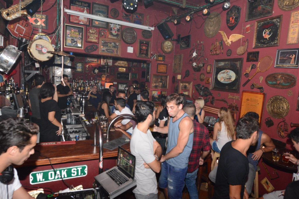 Joey's bar